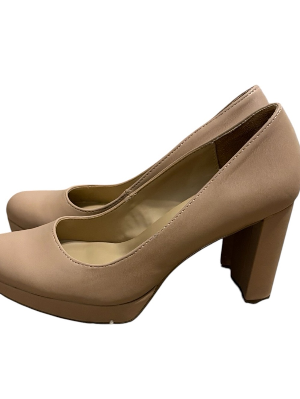 Naturalizer Women's Chunky Heel Pumps in Nude Pink